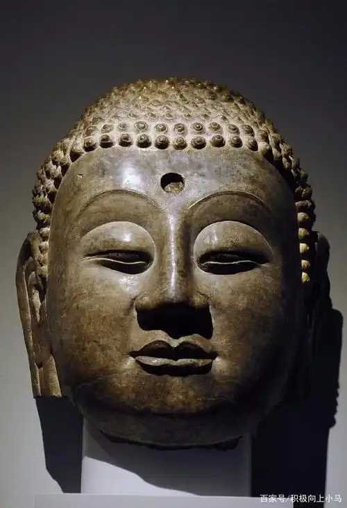 响堂山石窟——北齐王朝的艺术杰作