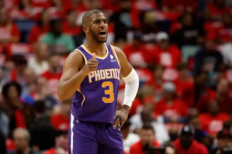 现役抢断王保罗和斯托克顿的抢断率几乎持平.