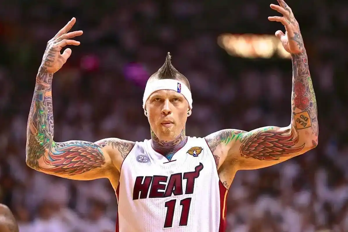 看完巴特勒的定妆照,觉得鸟人安德森,林书豪,安德鲁拜纳姆,大虫罗德曼