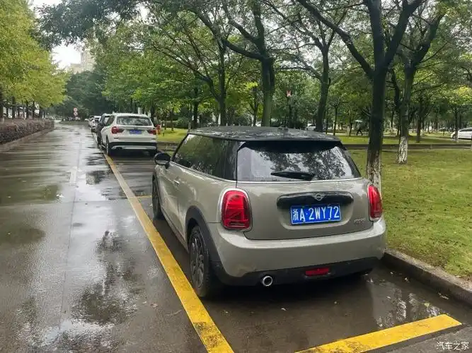 出售女士宝马mini一手车