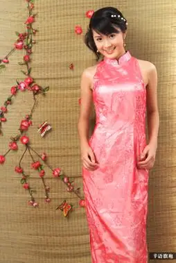 养眼颐神旗袍美女