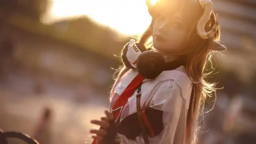 cos正片碧蓝航线欧根亲王换装cos永不褪色的笑容cn瓜希酱