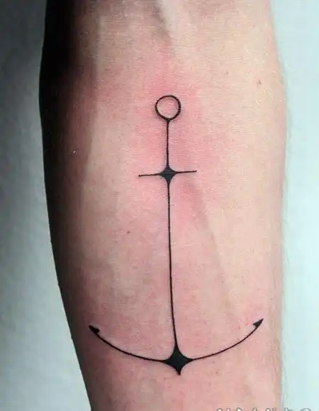 传统简单的黑色线条船锚手臂纹身图案