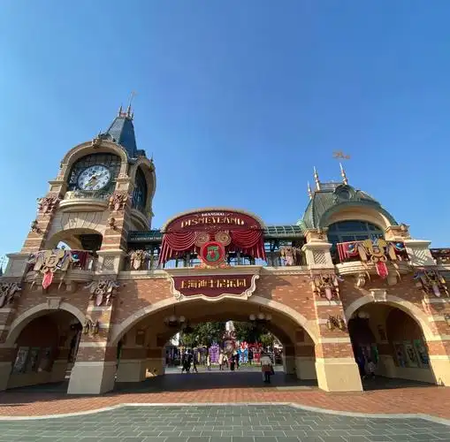 环球未来水世界演员放假了都去干嘛呢