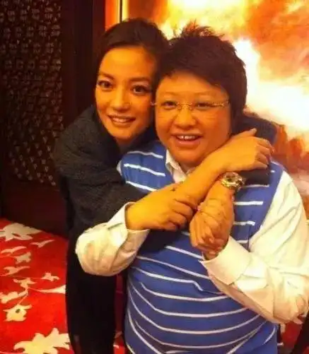 韩红结婚了万万没想到老公竟然是他