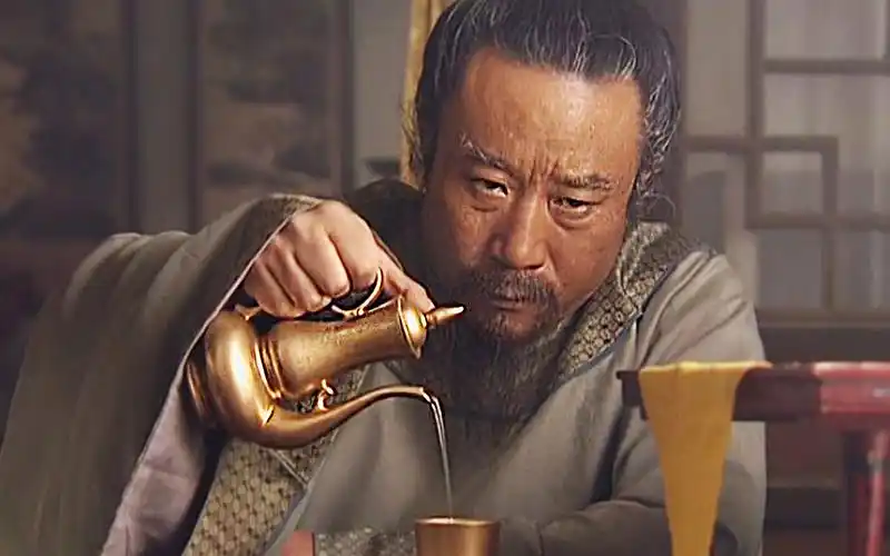 李逵喝的毒酒,根本不是朝廷赐给宋江的那壶,而是宋江自己配的