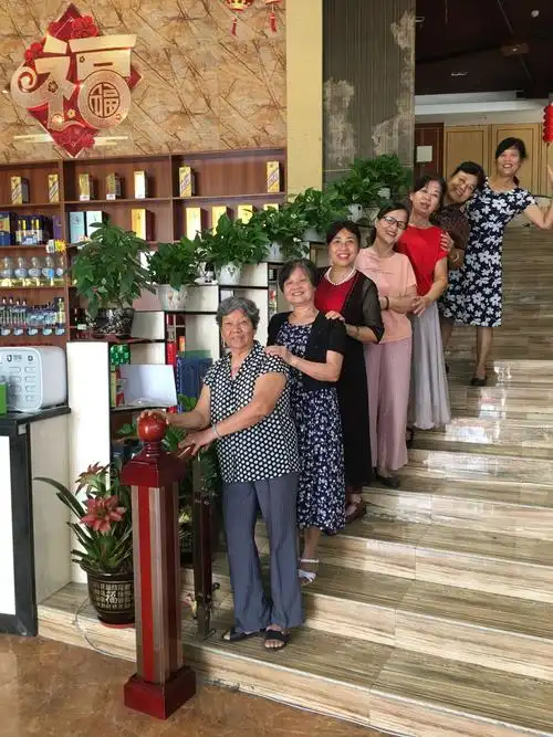 团圆一一原玉林镇教育办公室老同事聚会活动散记