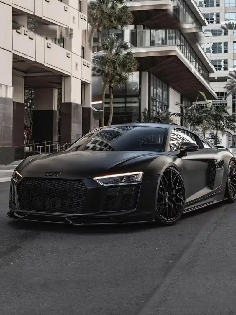 被帅哭了女孩子的梦中情车!奥迪r8黑武士