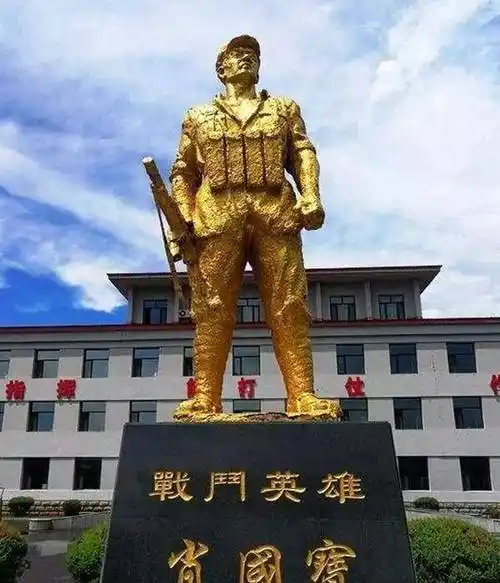 原创他是剿匪战线上的一级战斗英雄身中数弹不退最后一击太悲壮