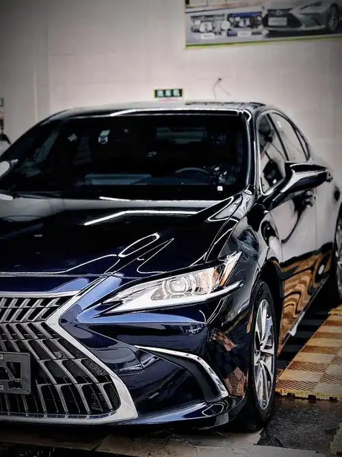 雷克萨斯es200宝石蓝现车实拍创作灵感