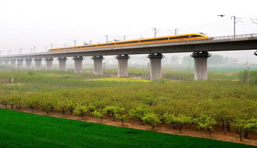 郑徐高铁开通前联调联试_中国江苏网