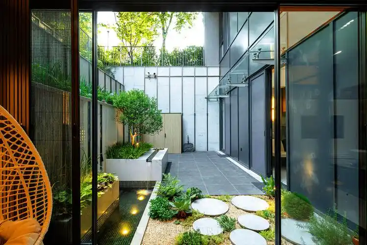 60㎡下沉式庭院改造设计现代风