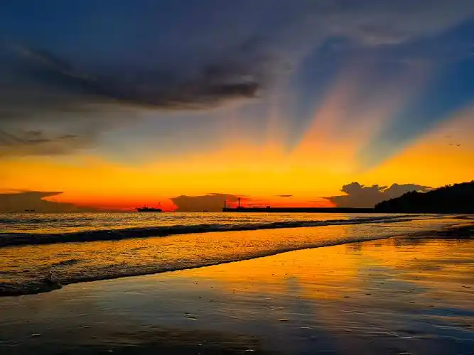 大海晚霞