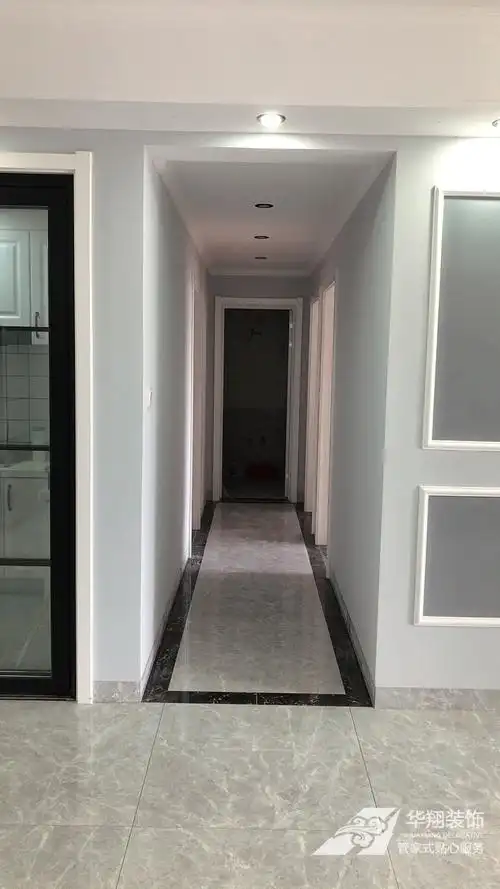 过道空间:设计波打线走边配饰顶面吊顶