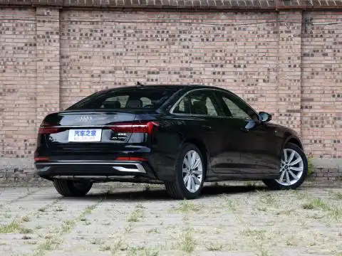 奥迪a6l 2023款 45 tfsi 臻选动感型车身外观_传奇黑_奥迪_汽车图片