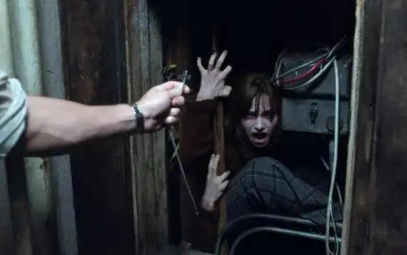 恩菲尔德事件是真的吗为牟利编造谣言电影招魂原型