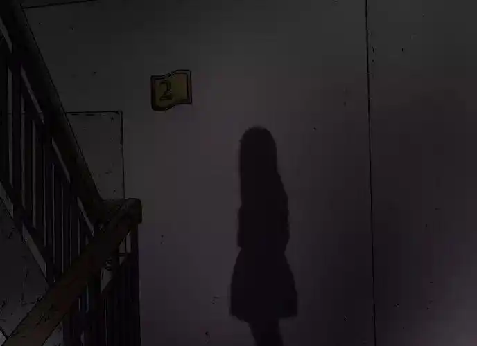 午夜诡谈楼道里的黑影吓得我不敢走楼梯了