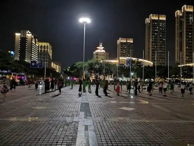龙城广场美丽夜景