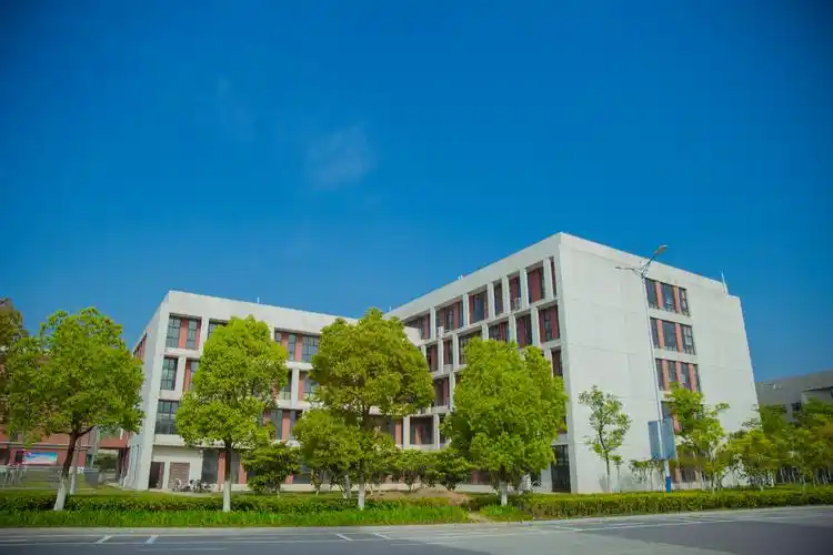 欢迎访问马鞍山学院官方网站!