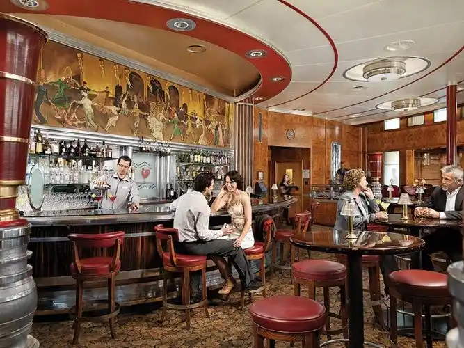 酷爽一夏 细数全球最酷的船上酒店旅馆 组图