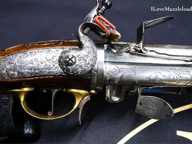 三连发转轮燧发枪.3 shot revolving flintlock