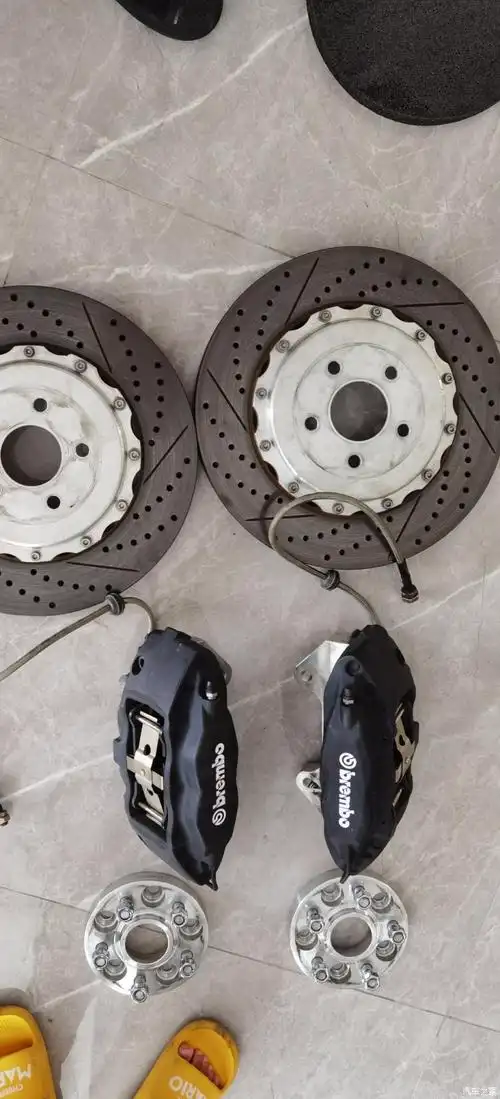 福特致胜布雷博brembo四活塞刹车卡钳一套