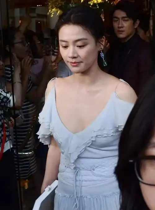 微胖也如此诱人!35岁马思纯,身材饱满着实性感