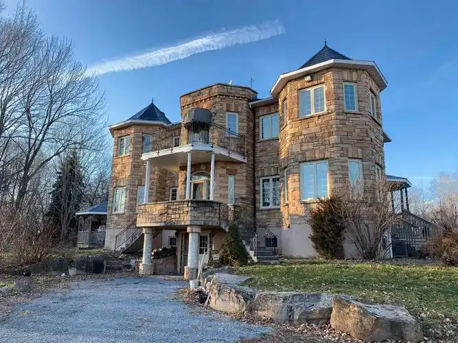 白马城堡欢迎您!