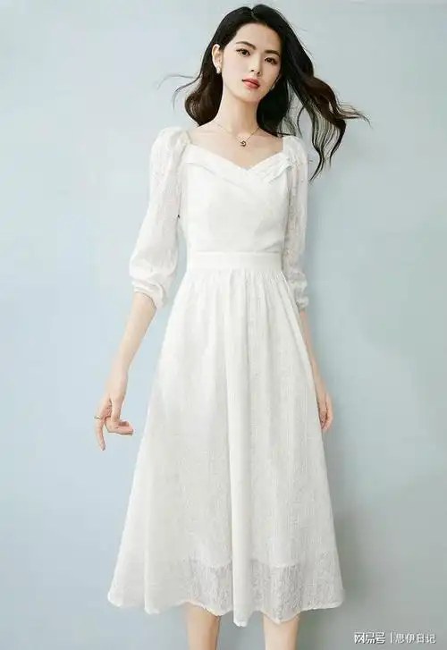约会必备惊艳连衣裙,白色更具高级感,不仅时尚减龄而且清新甜美|裙子