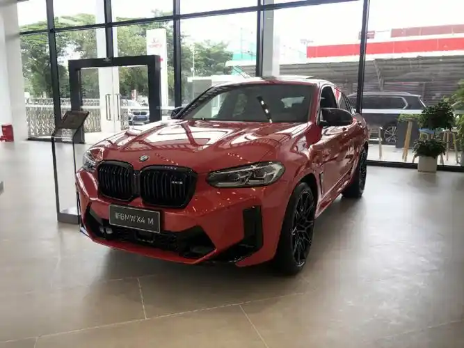 宝马x4m雷霆版60现车优惠13个点