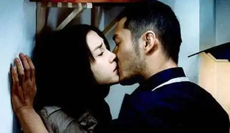 "吻戏专业户"杨颖,从陈赫吻到钟汉良_黄晓明_网友_演技