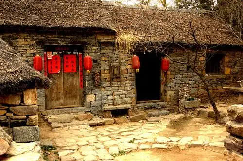 沂蒙山区的小江南竹泉村