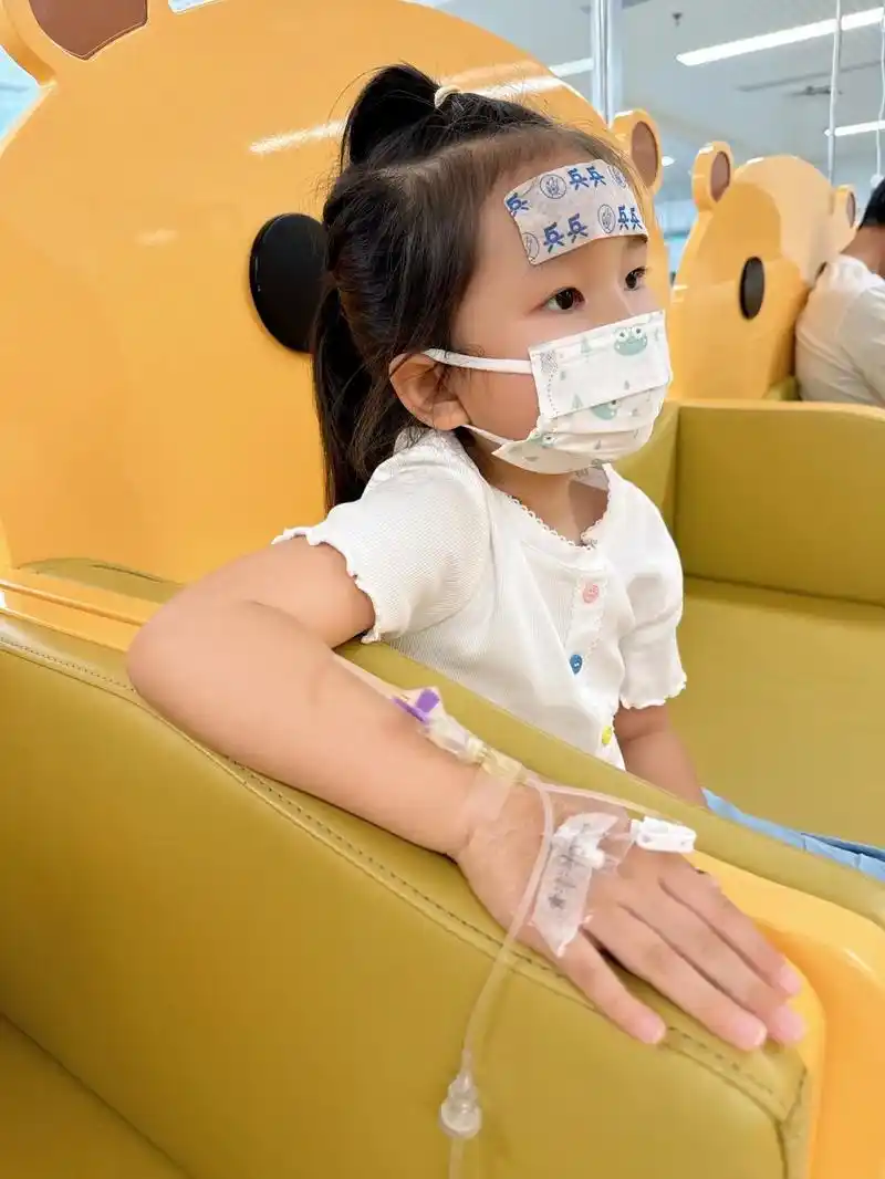 第一次打针的大宝