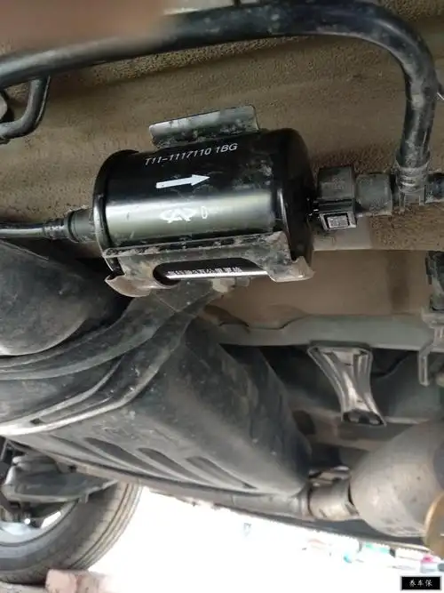 32,这样汽油滤芯就更换完成了.