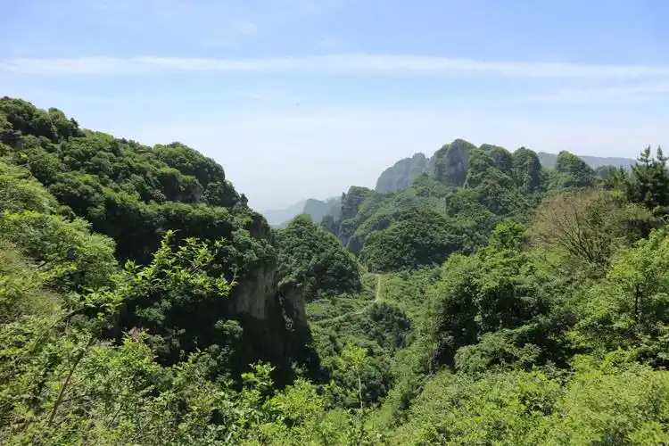 游太行山主峰__王莽岭