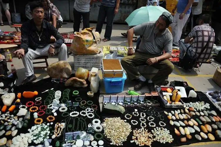 古董古玩艺术市场发展趋势