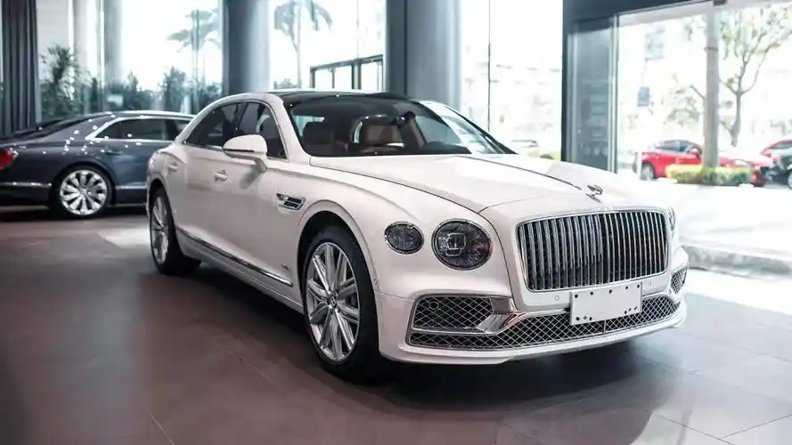 宾利飞驰口碑力荐 实拍图片一览出色动力