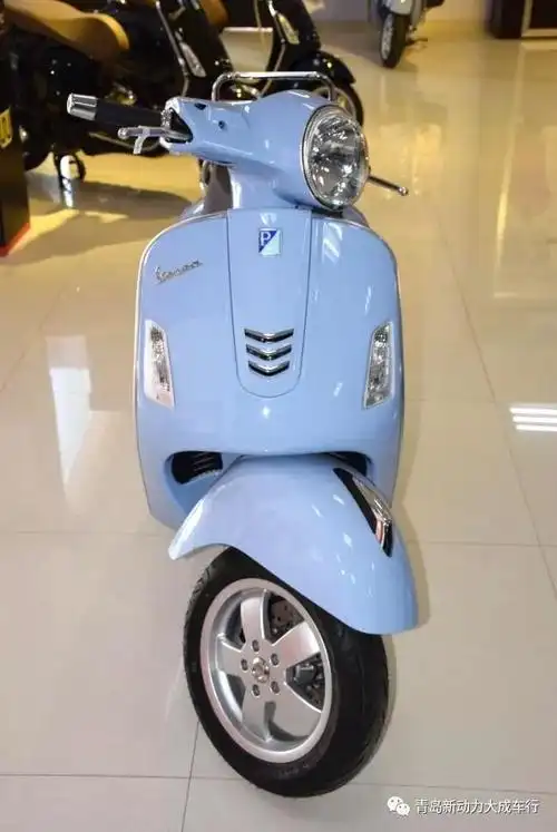 【现车出售】冬日里那一抹青春色——2017 vespa gts300浅蓝