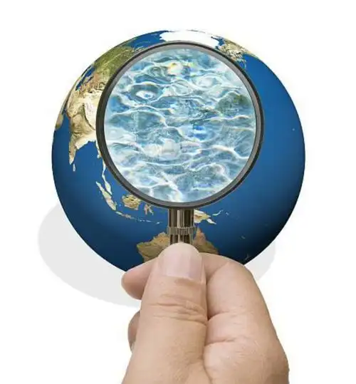 放大镜下的世界