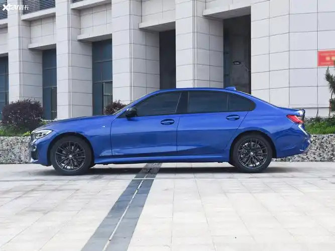 【2020款宝马3系330li m运动曜夜套装_整体外观_34/3581张图片】_汽车