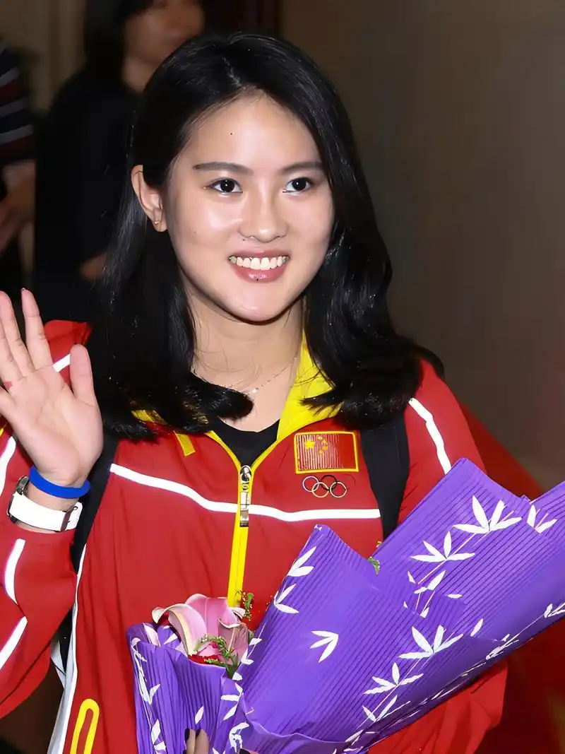 "跳水女王陈若琳近况曝光!单身真相揭秘,郭晶晶早看穿一切"