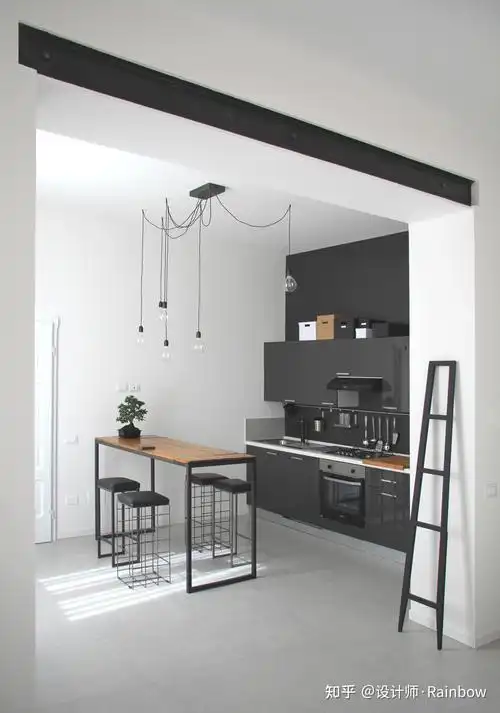 横梁压顶的客厅上手后也不过如此