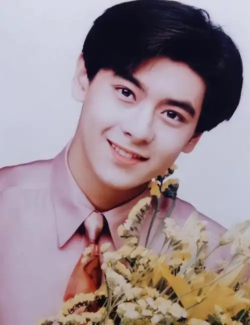 林志颖回归f1赛场,不惧车祸阴影,显得神采奕奕|娱乐圈|赛车手|男大佬