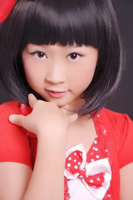 刘姝辰剪过短发吗,哪些类似的小童星剪过短发?