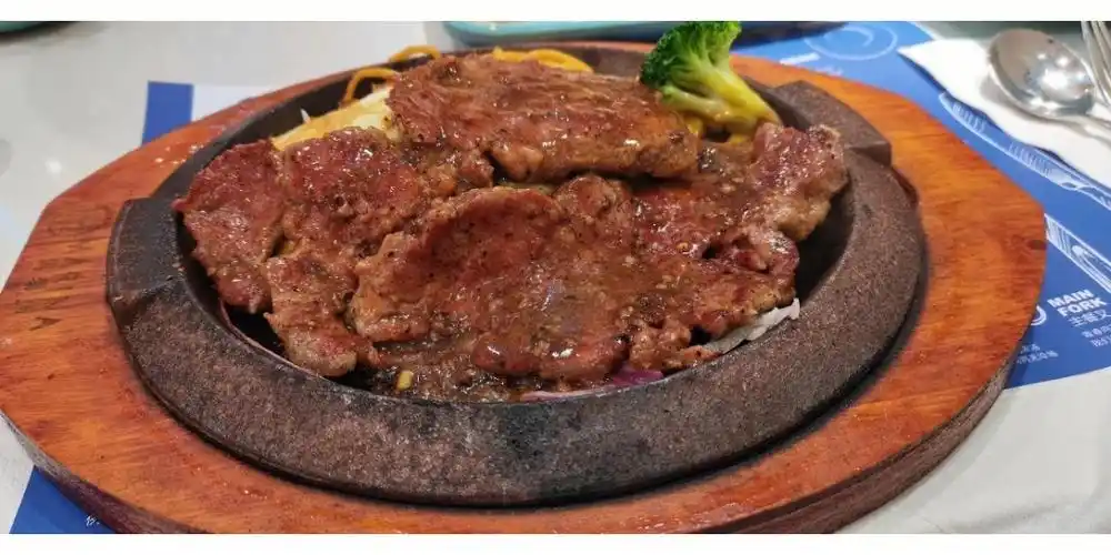 玛黎娜铁板牛排