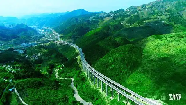 记者从省交通运输厅获悉,北京时间11月3日,"贵州省德江至习水高速公路