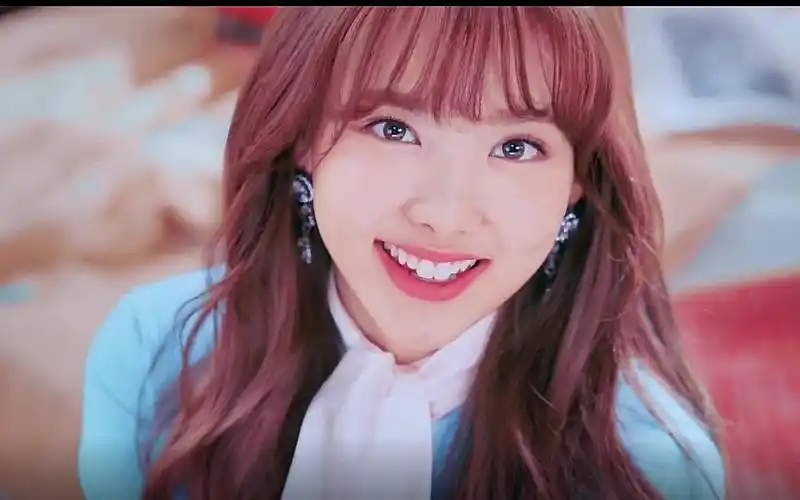 [硬币备起/前方高甜]笑起来真的特别治愈-twice林娜琏_哔哩哔哩 (゜