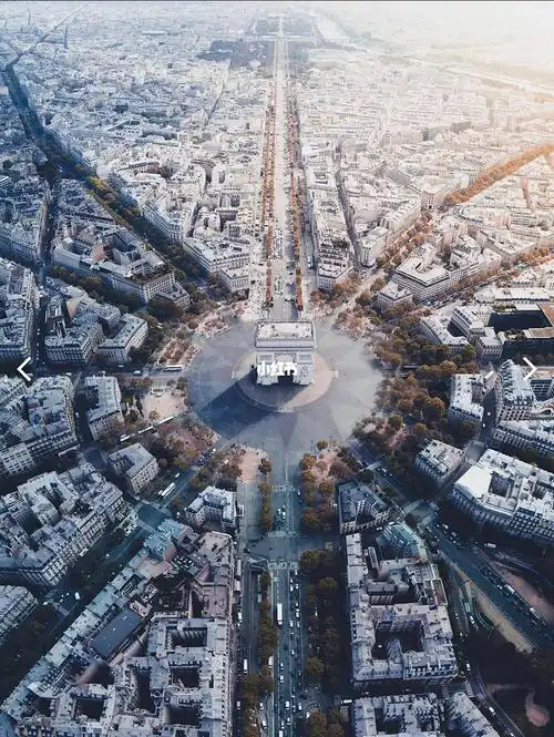 place charles de gaulle)是法国国庆阅兵的入场口广,也是巴黎凯旋门