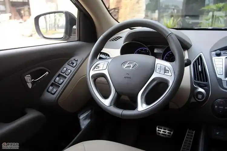 北京现代ix35内饰功能