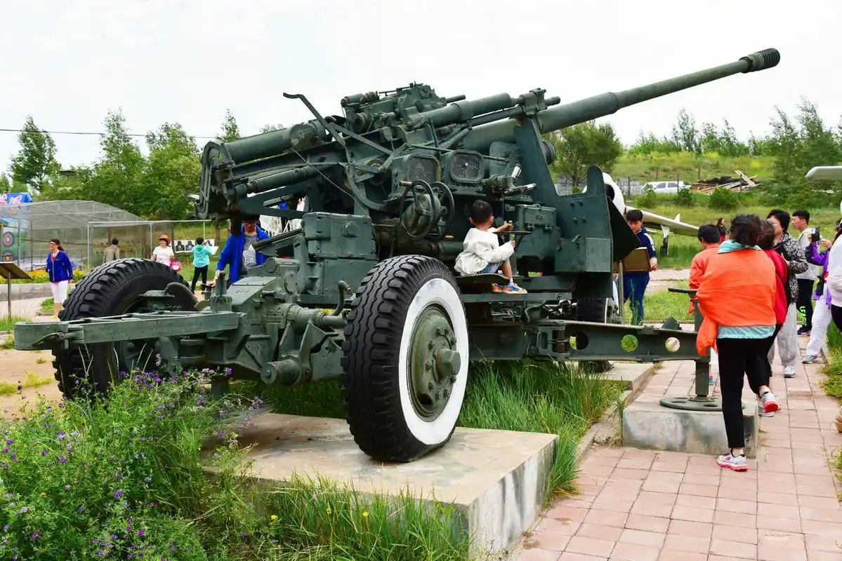 野狐岭要塞军事旅游区